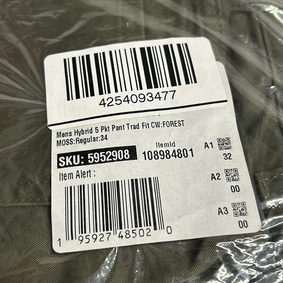 Lands’ End Men's Traditional Fit Comfort Waist Travel Kit 5 Pockets. NWT - Picture 2 of 3